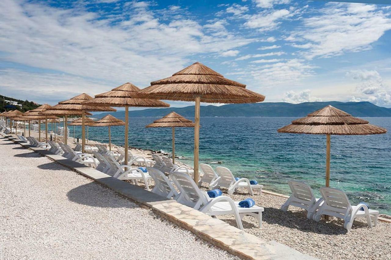 Mare And Terra Apartments Rabac Exterior photo