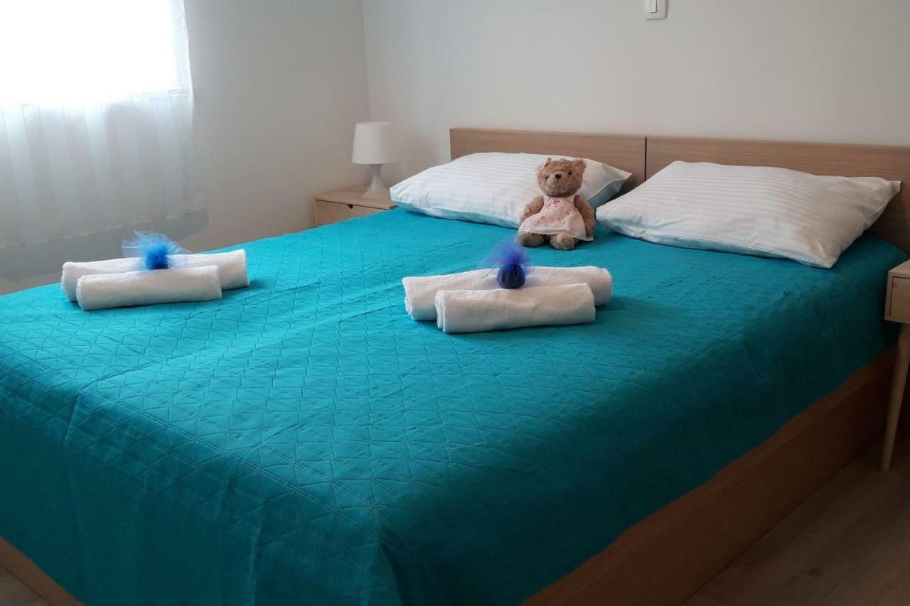 Mare And Terra Apartments Rabac Exterior photo