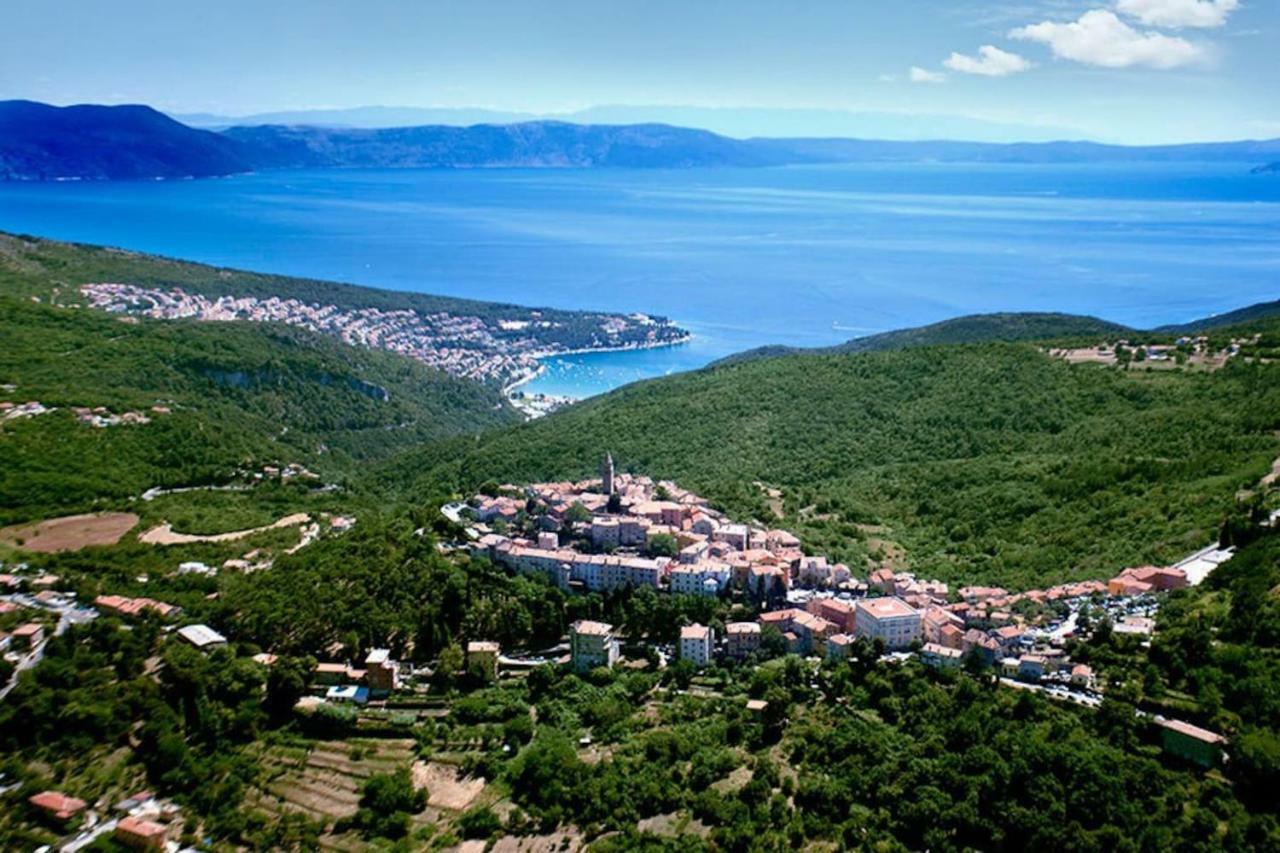 Mare And Terra Apartments Rabac Exterior photo